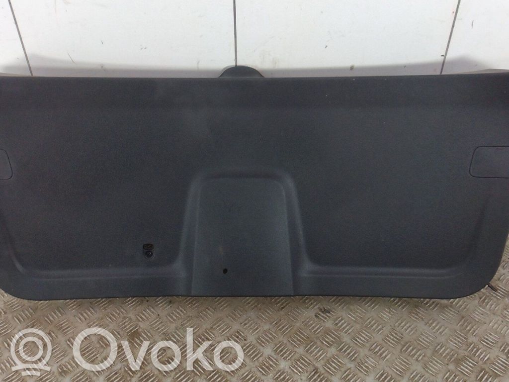 Skoda Kamiq Poszycie / Tapicerka tylnej klapy bagażnika 