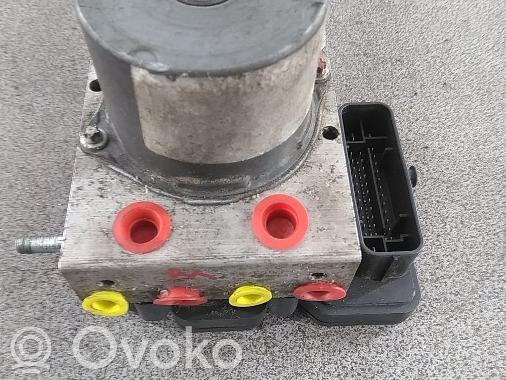 Opel Movano B Bomba de ABS 