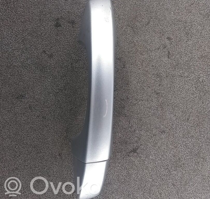 Manecilla externa puerta delantera   5G0837206NGRU,5G0839168GRU,5G0839168DGRU