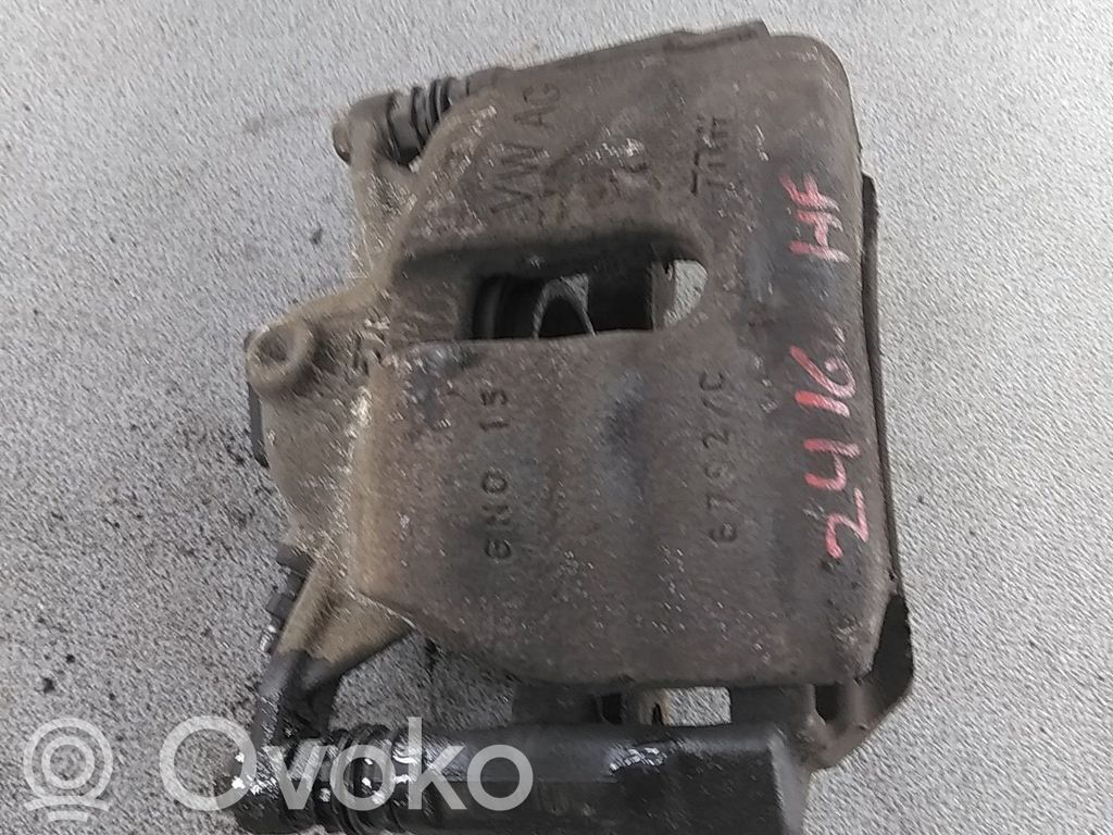 Étrier de frein avant   832501,8V0615124,832501