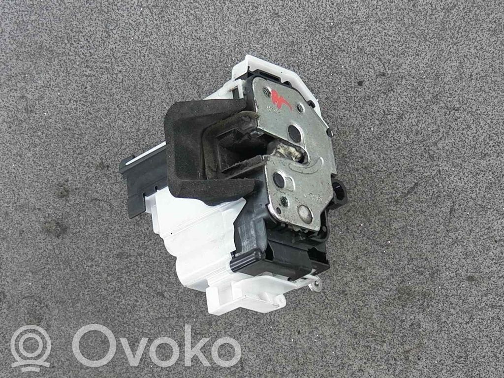 Fiat Doblo Silniczek / Siłownik zamka centralnego 