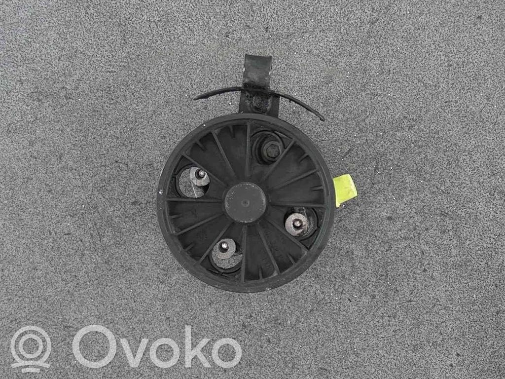 Volvo V70 Power steering pump 