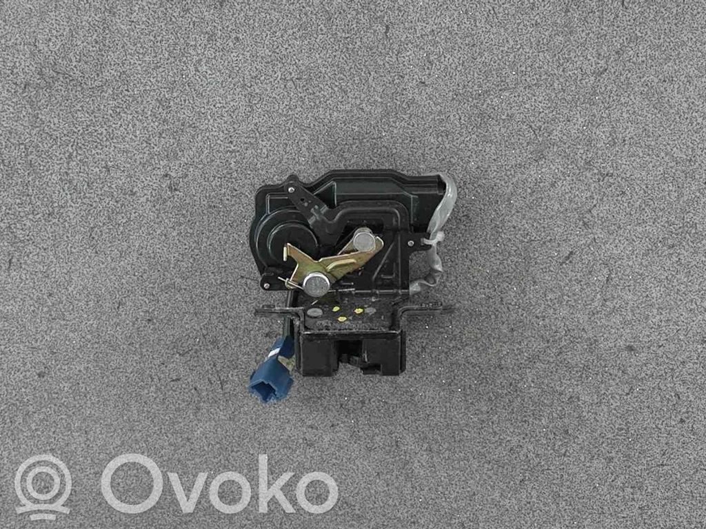 Toyota Avensis T250 Centrālās atslēgas motoriņš 