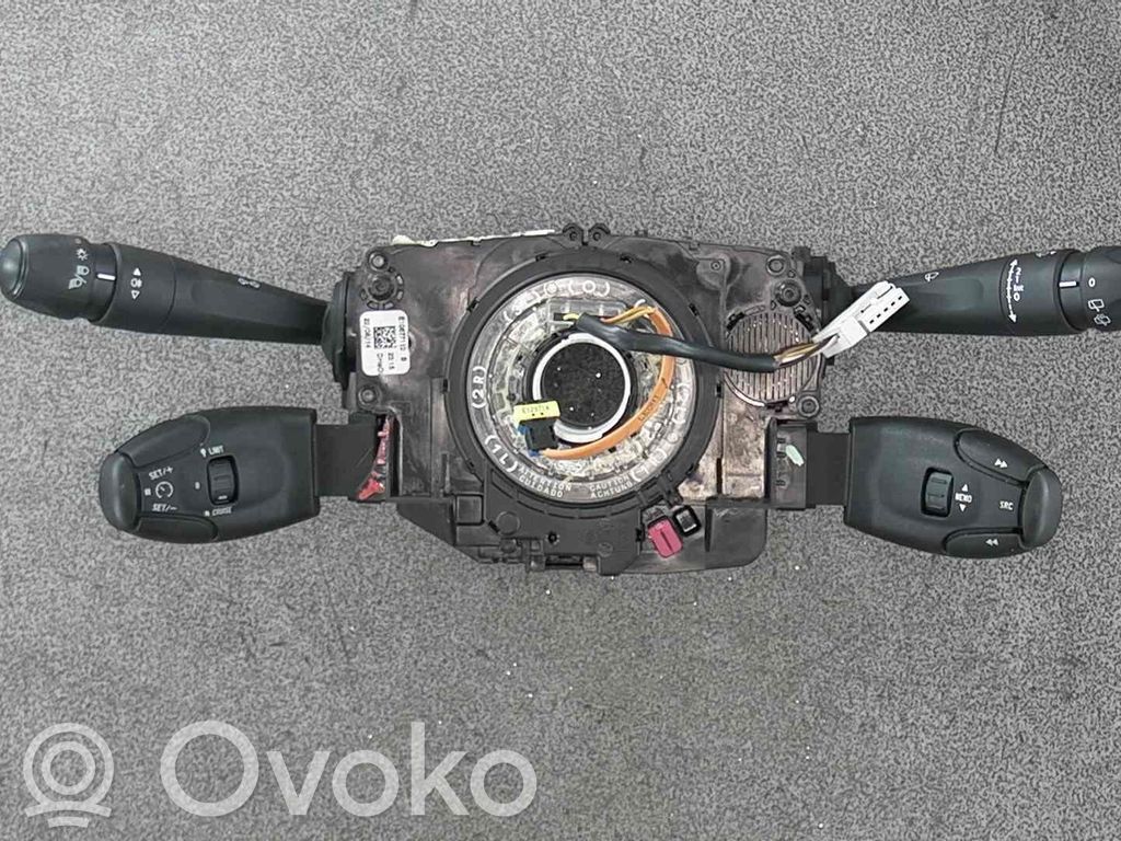 Peugeot 208 I Wiper turn signal indicator stalk/switch 