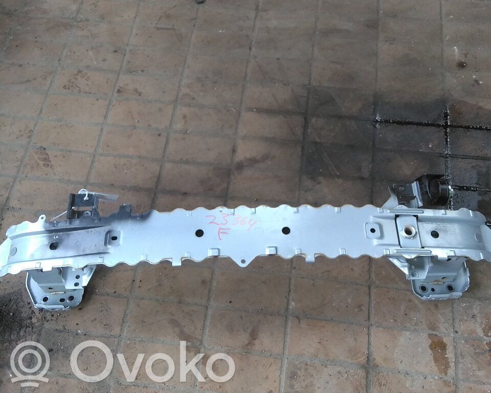 Балка передний бампера   DF7150070B