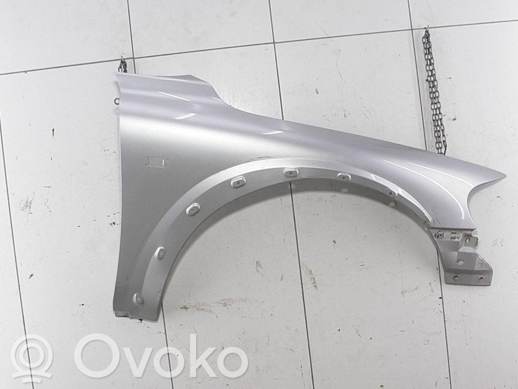 Volvo V70 Sparnas 
