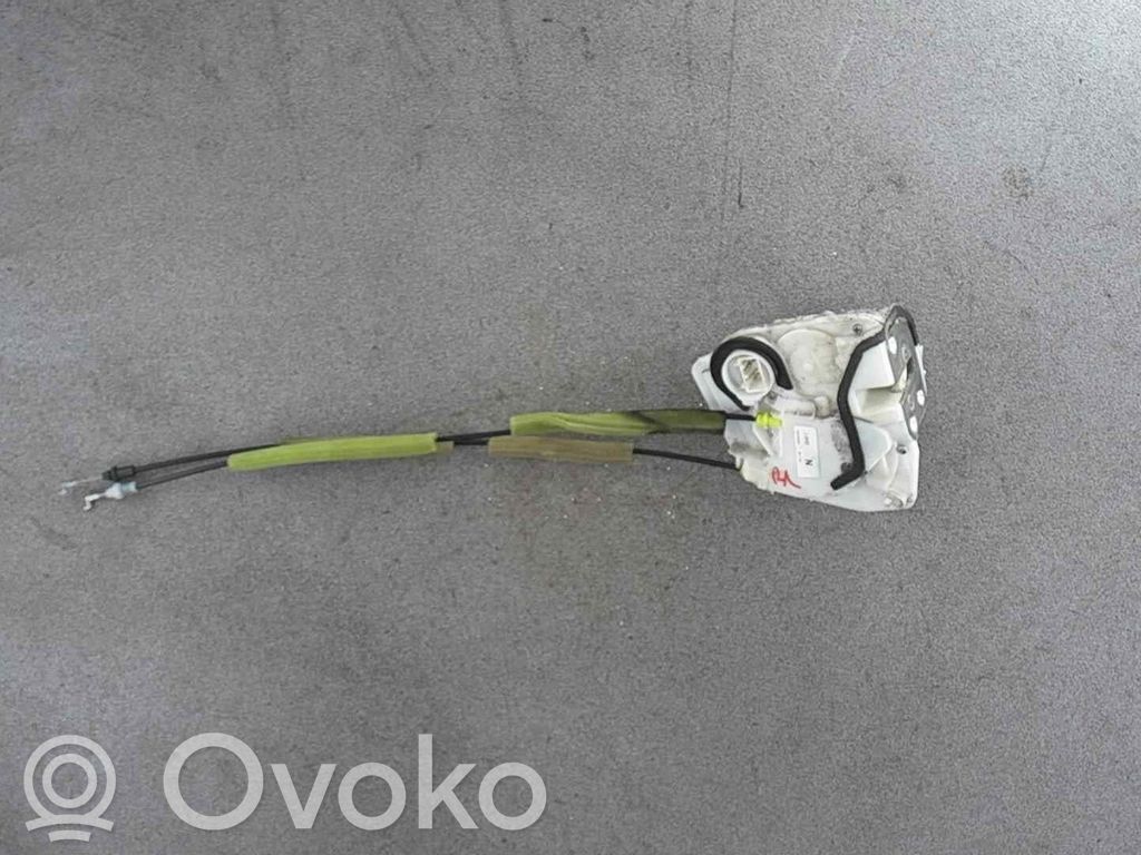 Central locking motor   8BENISTIK