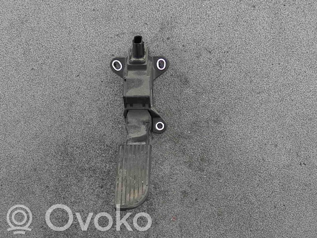 Peugeot 108 Pedal del acelerador 