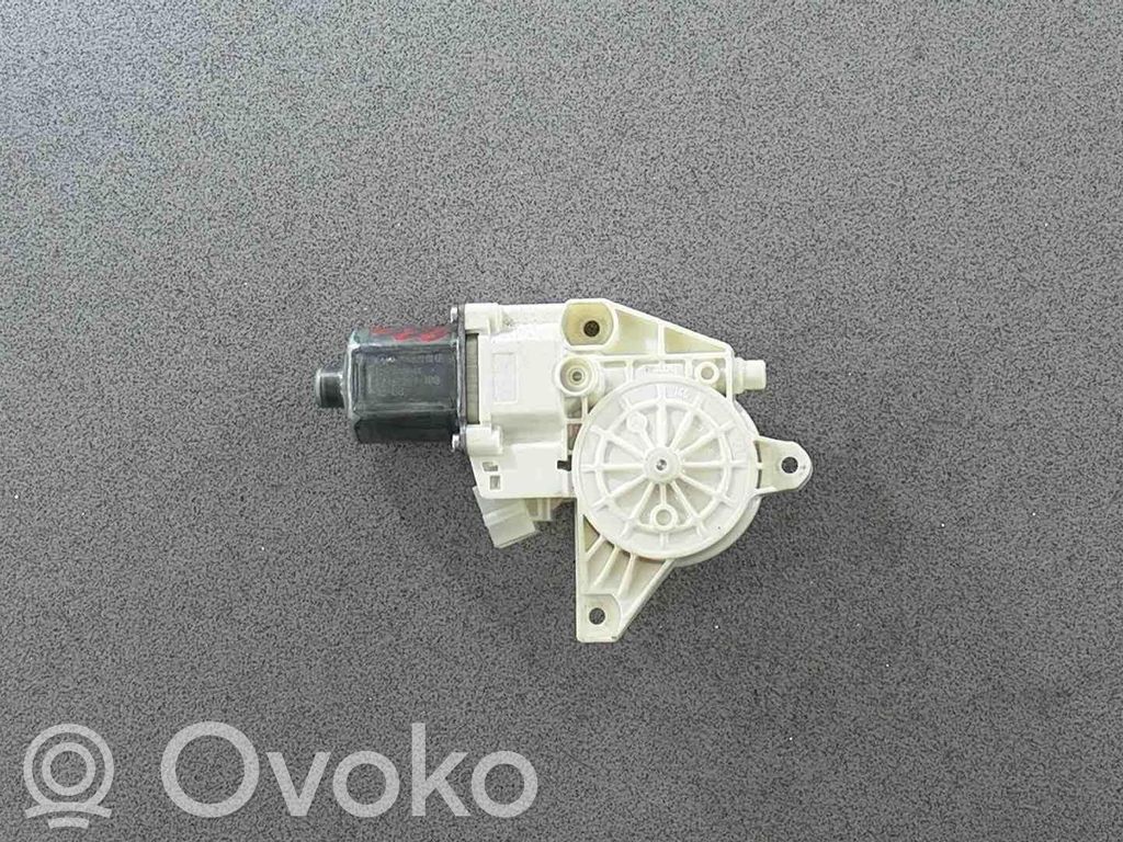 Mercedes-Benz E W212 Silnik regulatora szyby drzwi przednich 