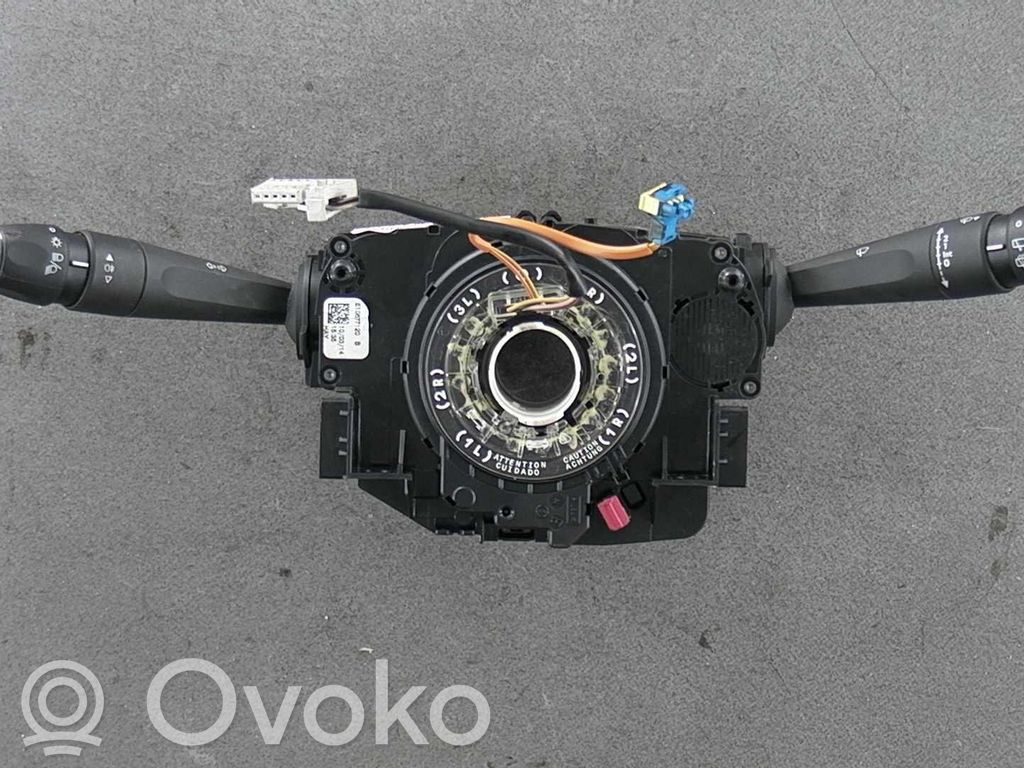 Peugeot 208 I Interruptor/palanca de limpiador de luz de giro 