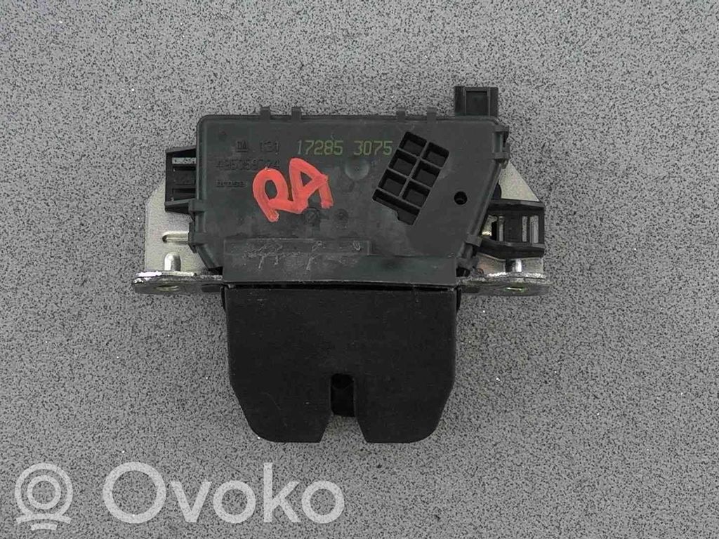 Opel Astra H Silniczek / Siłownik zamka centralnego 