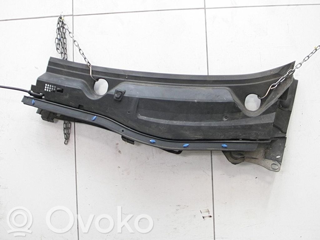 Mazda 3 III Wiper trim 