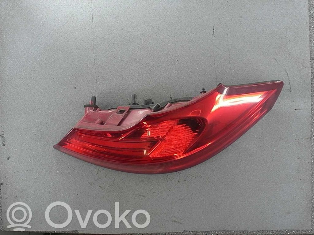 Opel Insignia A Takavalon polttimo 