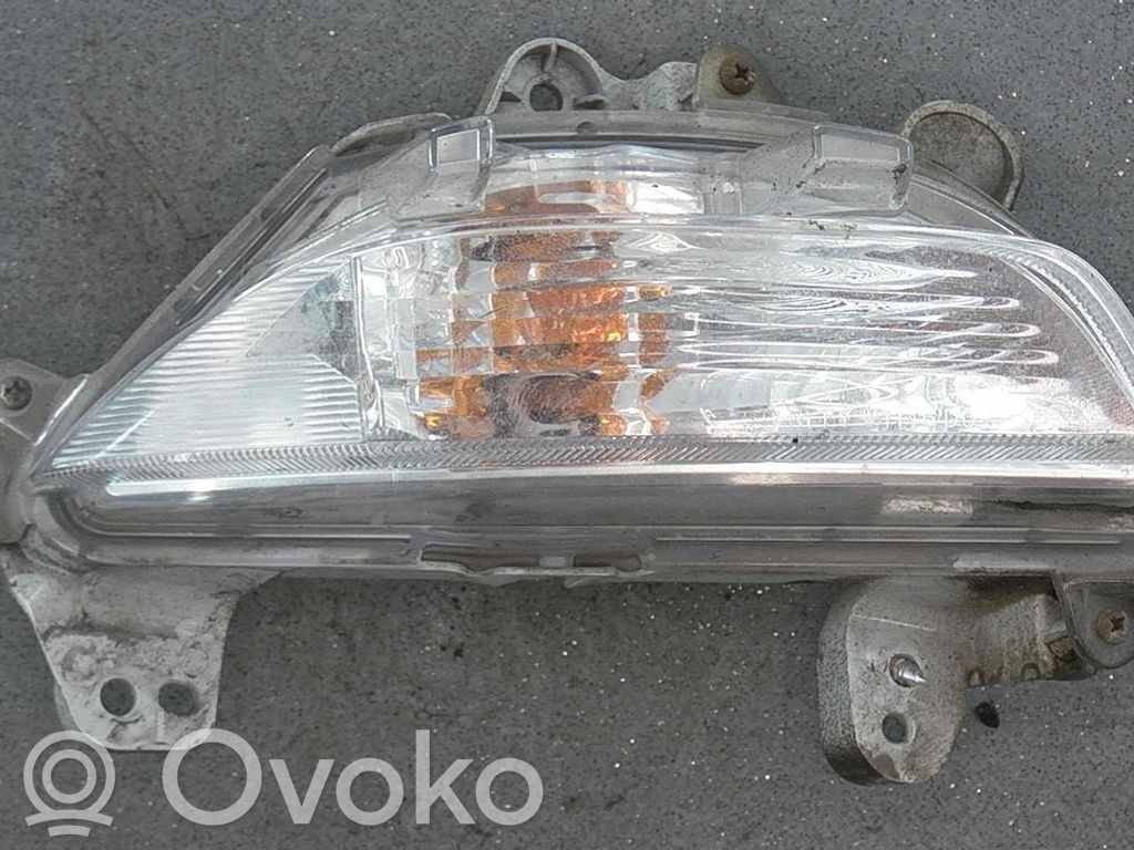 Mazda 3 III Front indicator light 