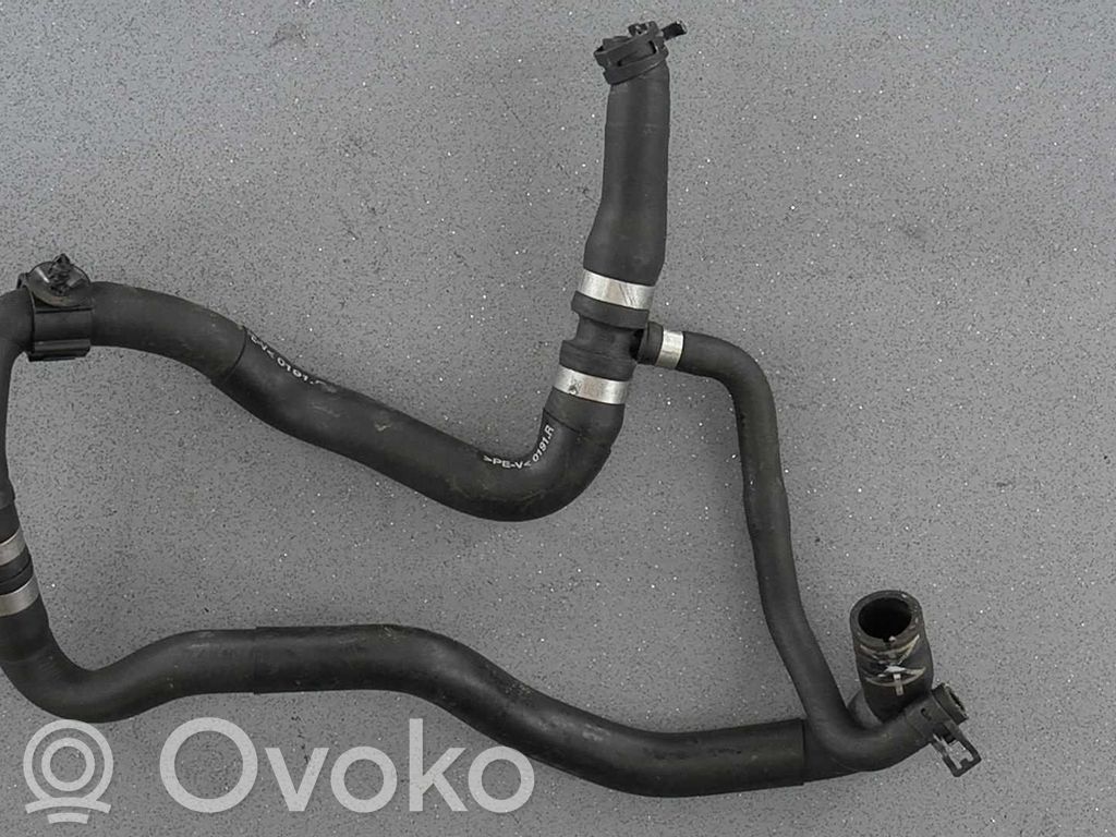 Volkswagen PASSAT B8 Heater radiator pipe/hose 