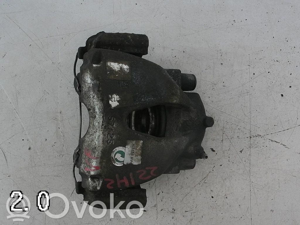 Opel Zafira B Zacisk hamulcowy przedni 