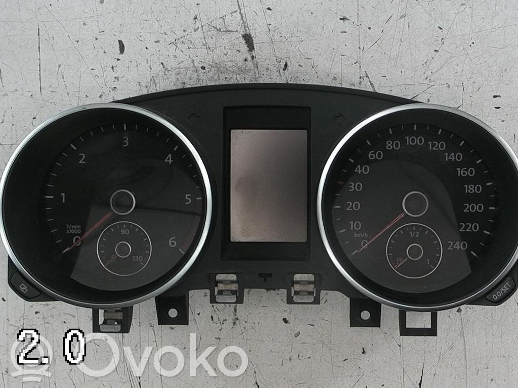 Volkswagen Golf VI Compteur de vitesse tableau de bord 