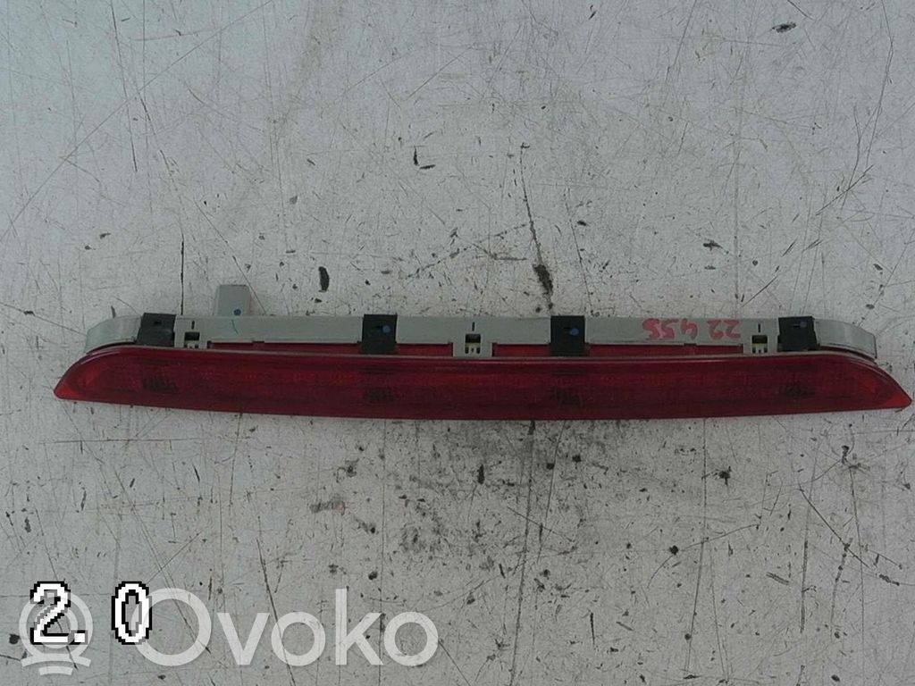 Third/center stoplight   KD5351580B