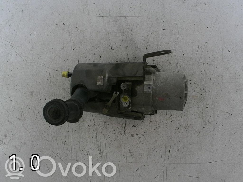 Citroen C4 I Ohjaustehostimen pumppu 