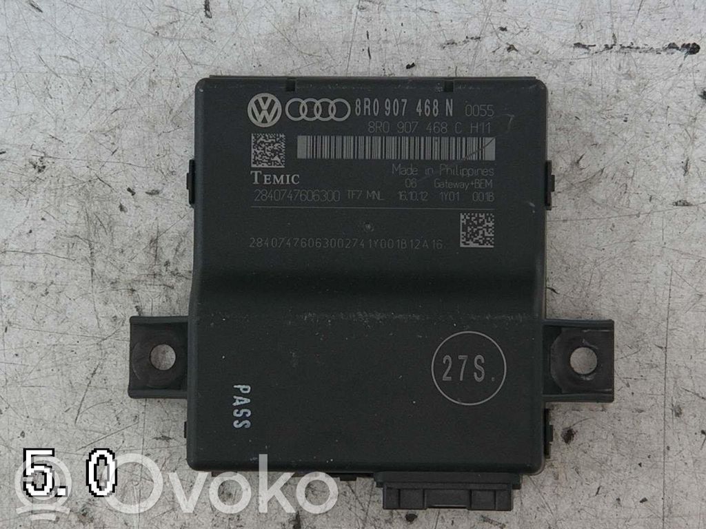 Audi A4 S4 B8 8K Fuse module 