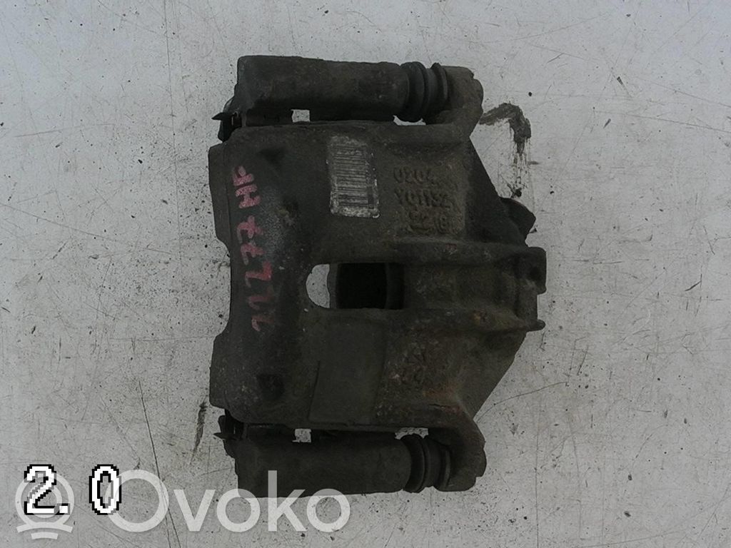 Peugeot 208 I Pinza del freno anteriore