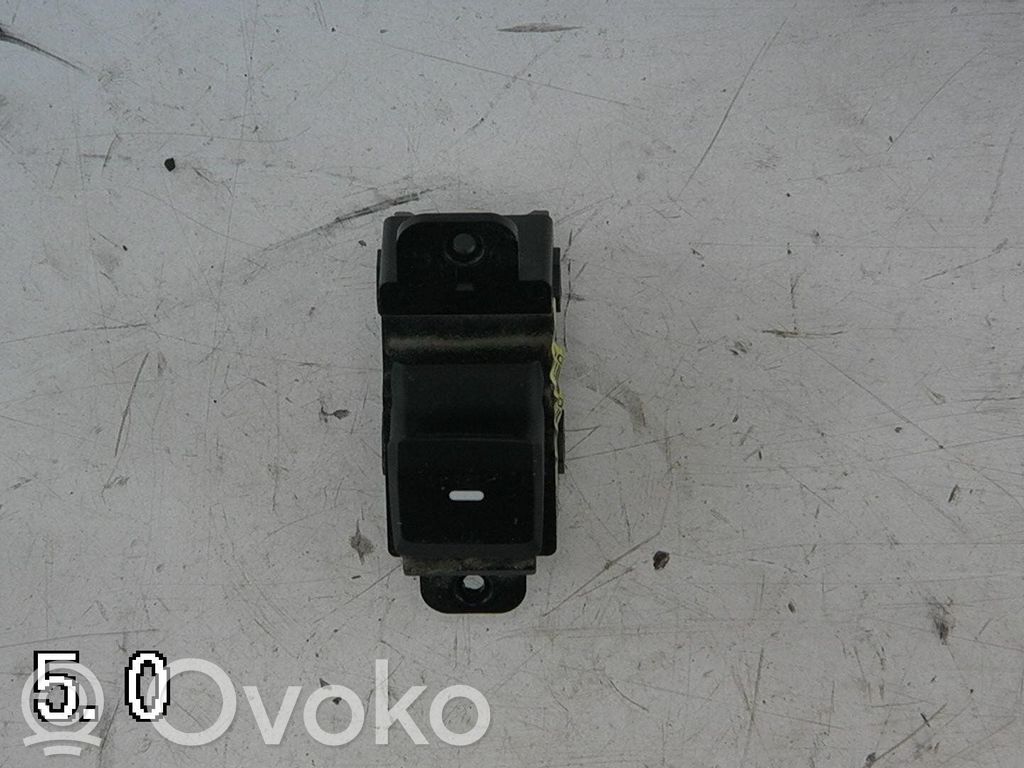Hyundai i20 (GB IB) Przyciski szyb 