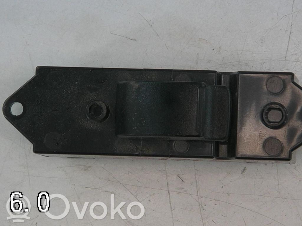 Mitsubishi Lancer VIII Comutator comandă geamuri electrice 