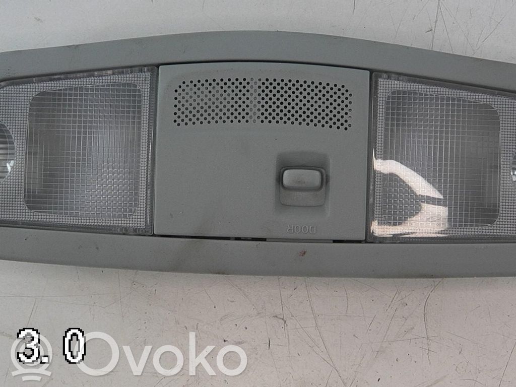 Luz del asiento delantero