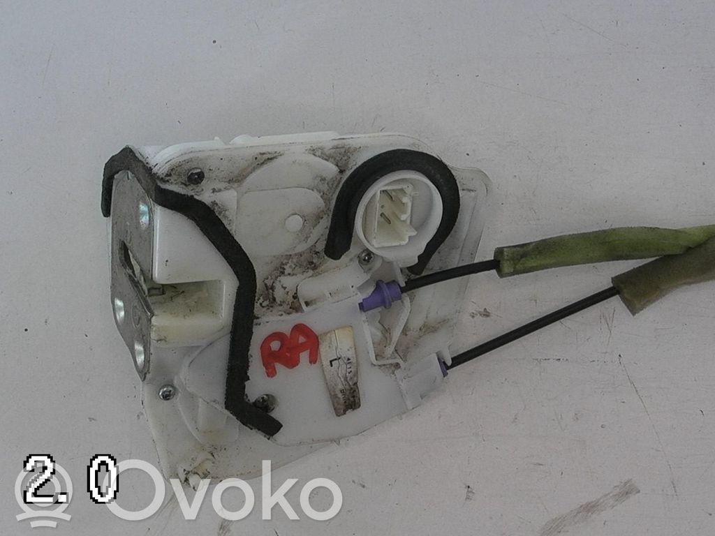 Mazda 3 III Motor de bloqueo de puertas 