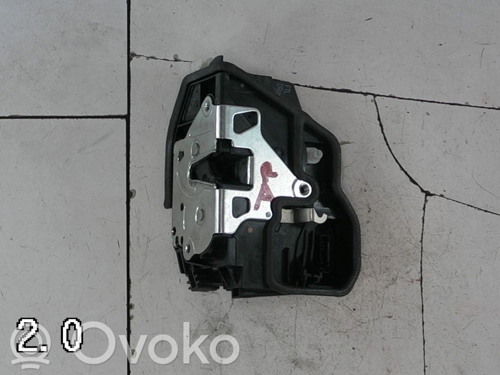 BMW 3 F30 F35 F31 Motor de bloqueo de puertas 