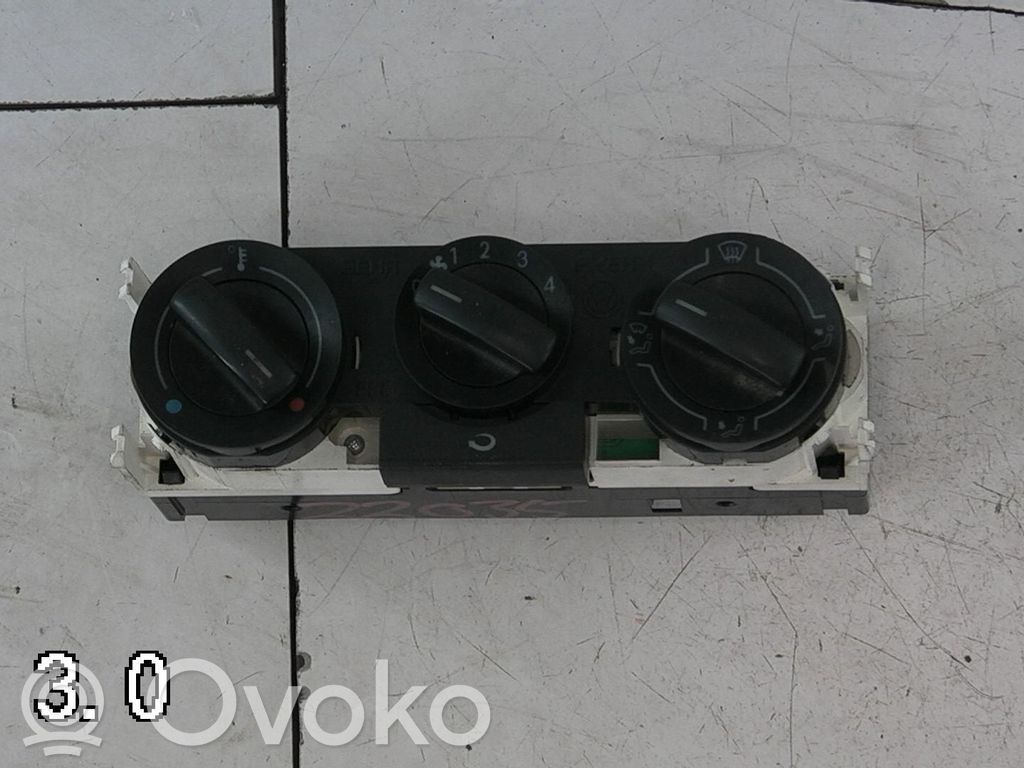 Volkswagen Polo IV 9N3 Centralina del climatizzatore