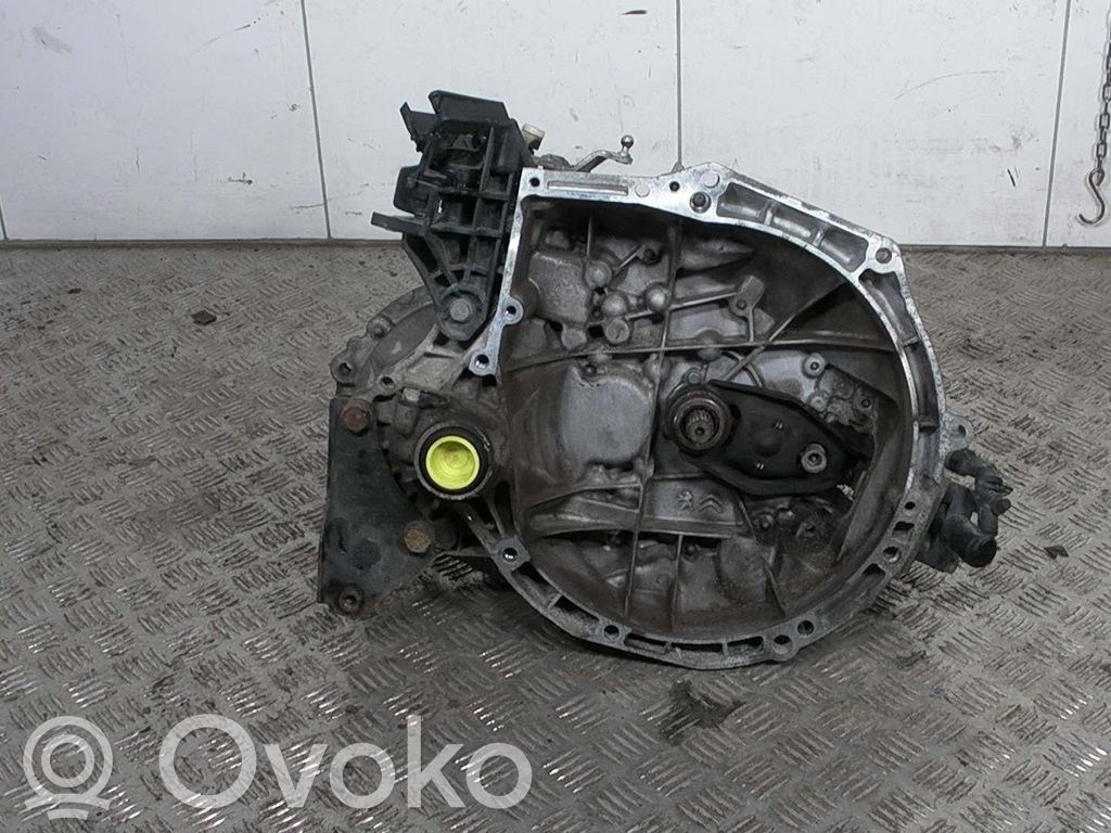Peugeot 208 I 5 Gang Schaltgetriebe 