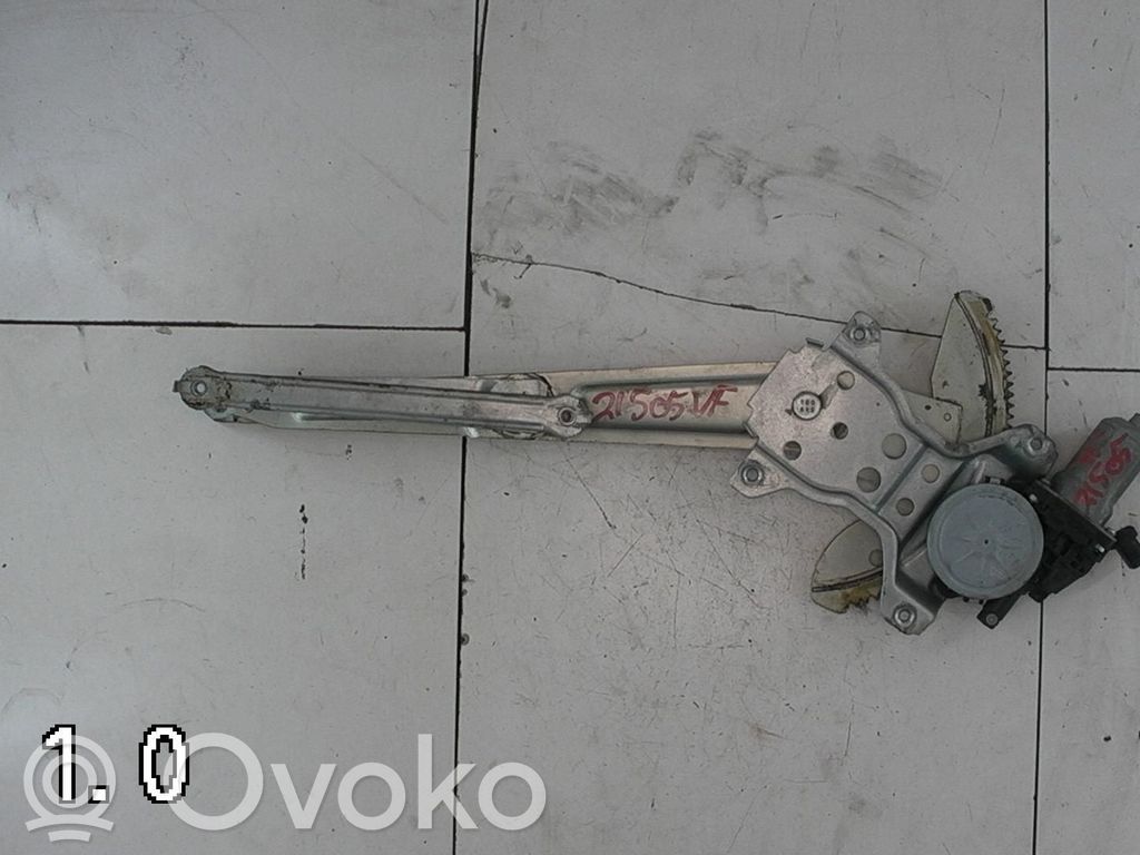 Suzuki SX4 Front door window regulator motor 