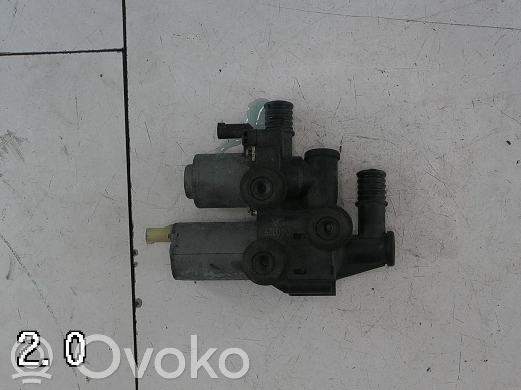 BMW 3 E46 Valvola di regolazione del liquido di raffreddamento e del riscaldatore
