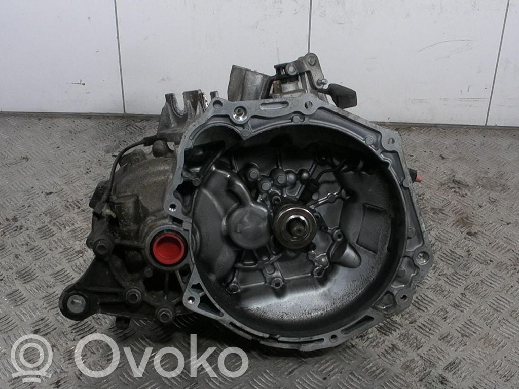 Opel Karl Cutie viteze manuală cu 5 trepte 