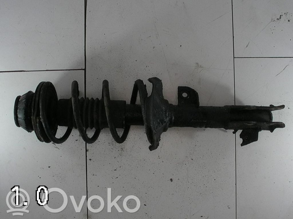 Suzuki Celerio Priekinis amortizatorius su spyruokle 