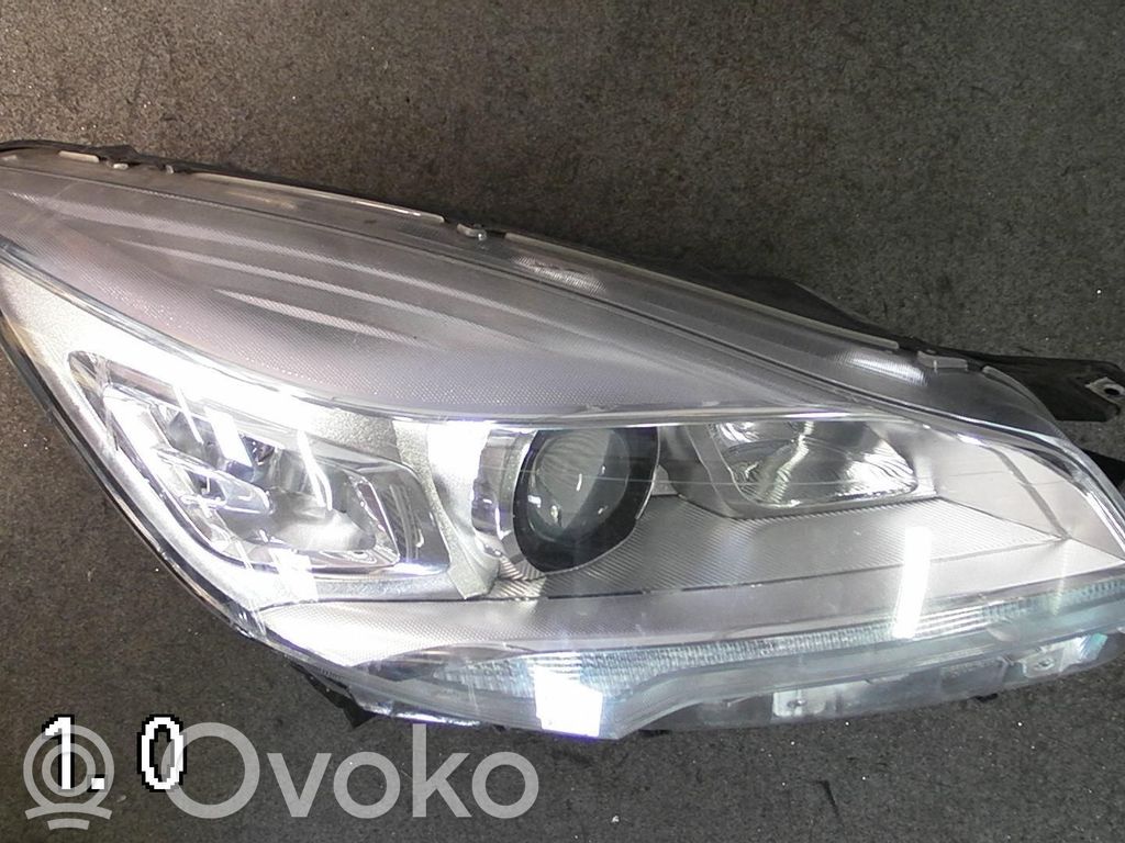 Headlight/headlamp   5258474