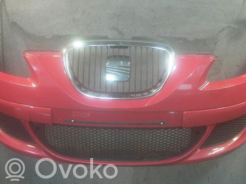 Seat Altea Передний бампер 