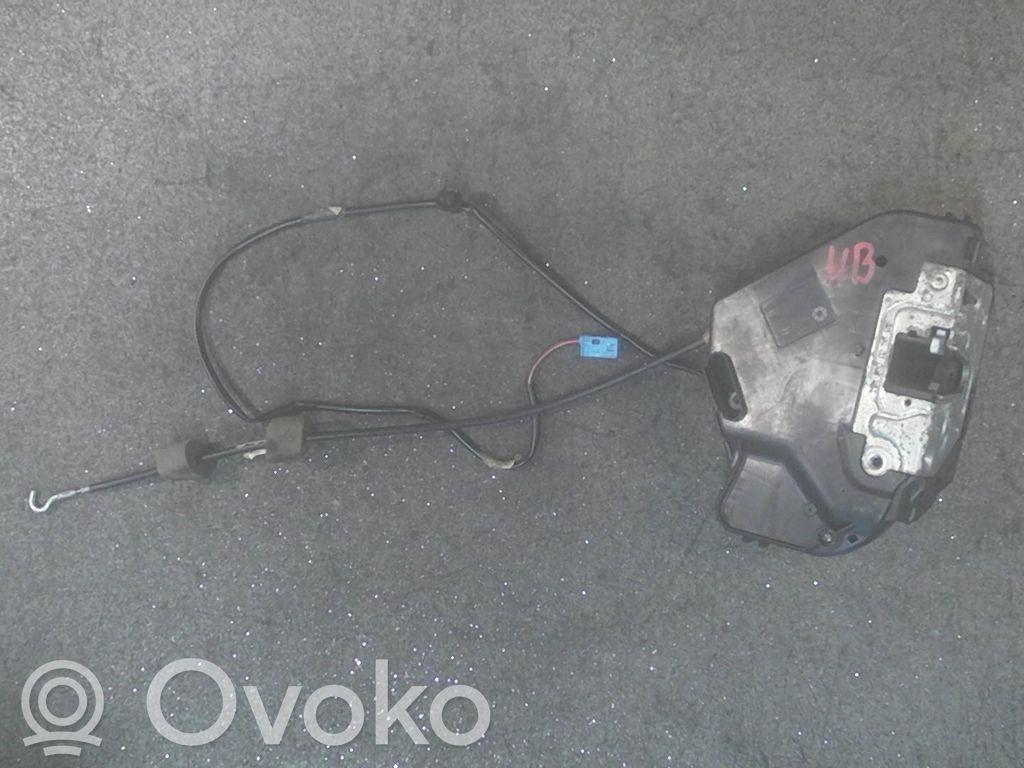 Mercedes-Benz C W203 Motor de bloqueo de puertas 