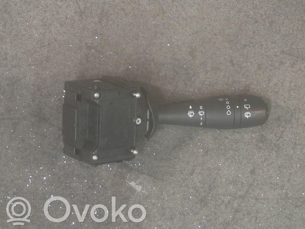 Renault Clio IV Interruptor/palanca de limpiador de luz de giro 