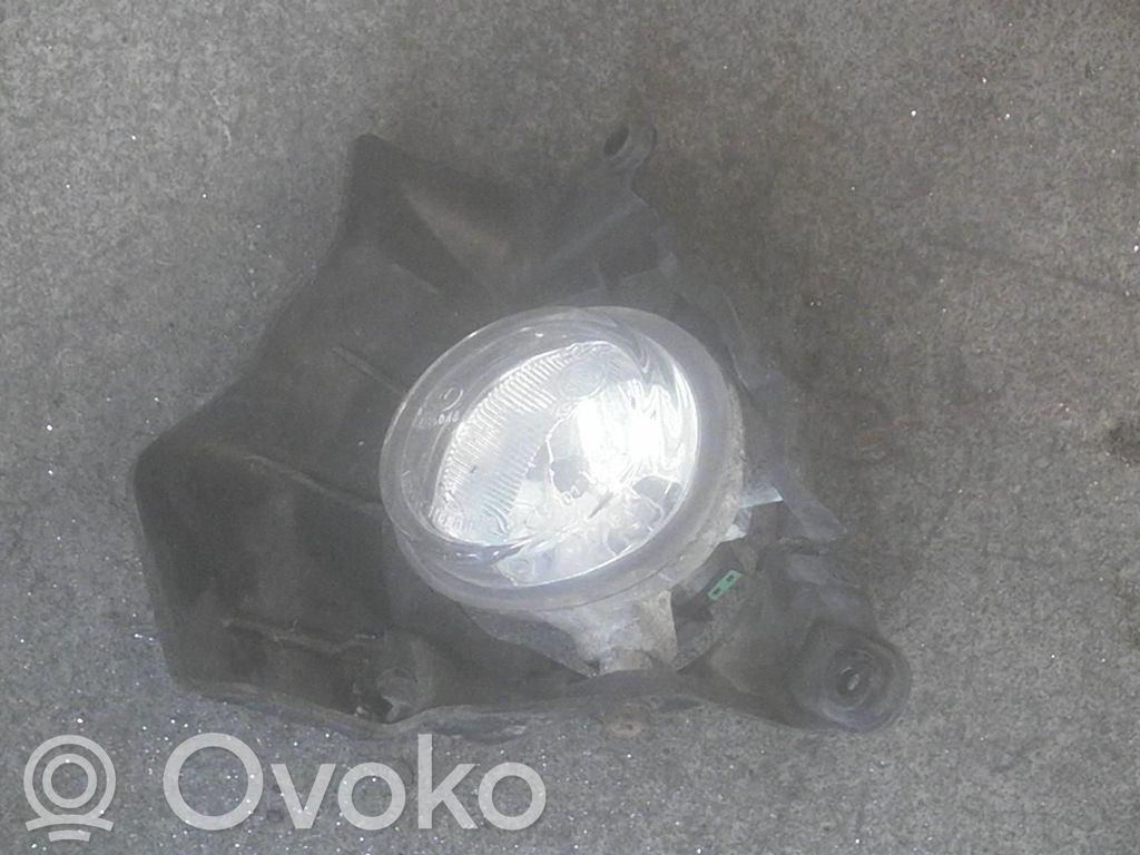Mazda 2 Miglas lukturis priekšā 
