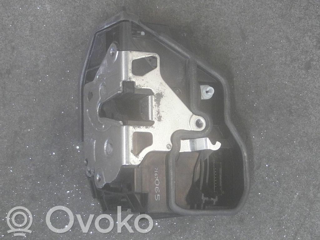 BMW 5 E60 E61 Centrālās atslēgas motoriņš 