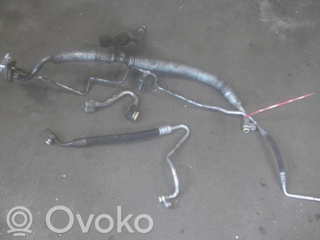 BMW 5 E60 E61 Ilmastointilaitteen putki (A/C) 