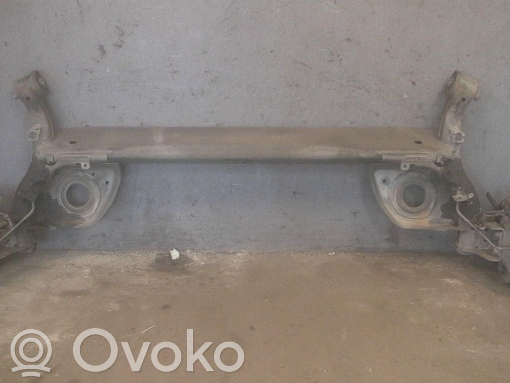 Nissan Micra Belka osi tylnej 