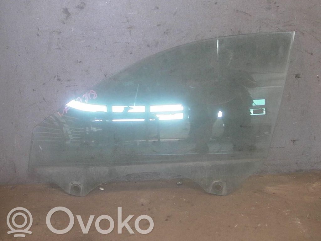 Audi A3 S3 A3 Sportback 8P priekšējo durvju stikls (četrdurvju mašīnai) 