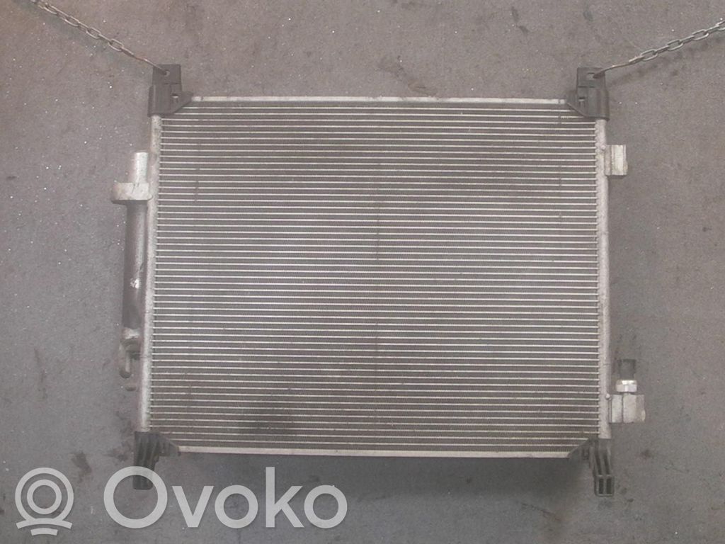 Nissan Note (E12) Radiateur condenseur de climatisation 