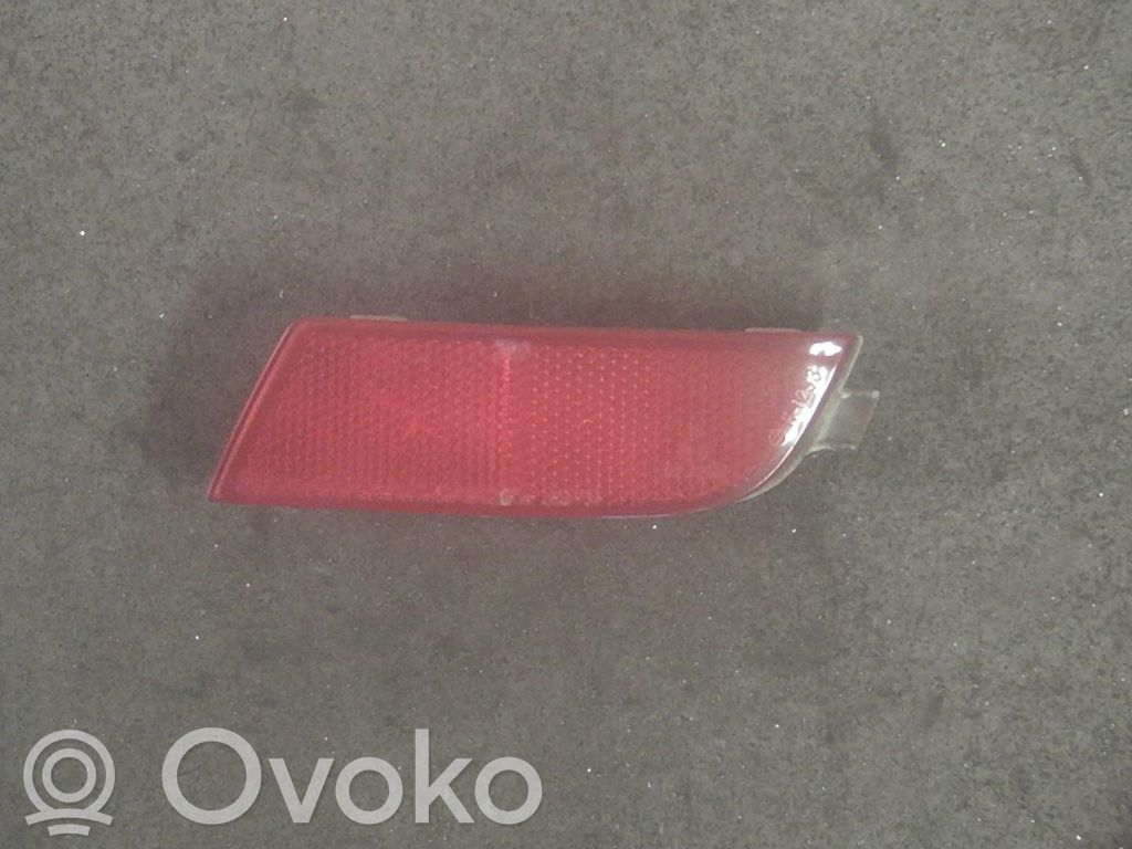 Nissan Note (E11) Reflector de faros/luces traseros 