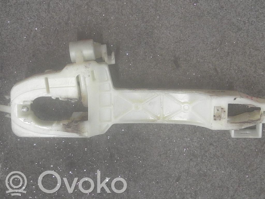 KIA Rio Manecilla externa puerta delantera 