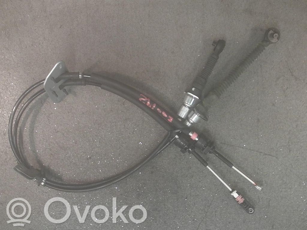 Mazda 3 III Gear shift cable linkage 