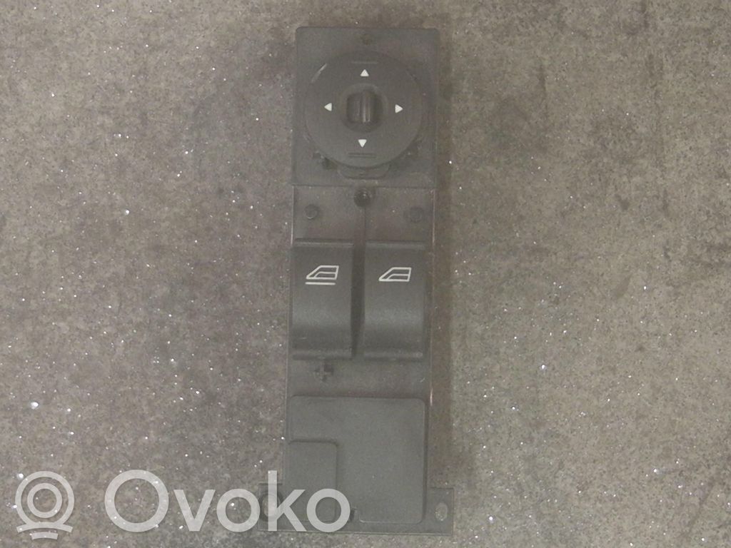 Ford Focus C-MAX Electric window control switch 